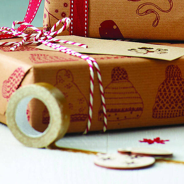 original_recycled-keep-cosy-this-christmas-gift-wrap-set